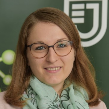 Alumni-Vortrag: Viktoria Frosch, MSc, Bsc „Praktika haben meine Interesse für die Psychologie geweckt…“