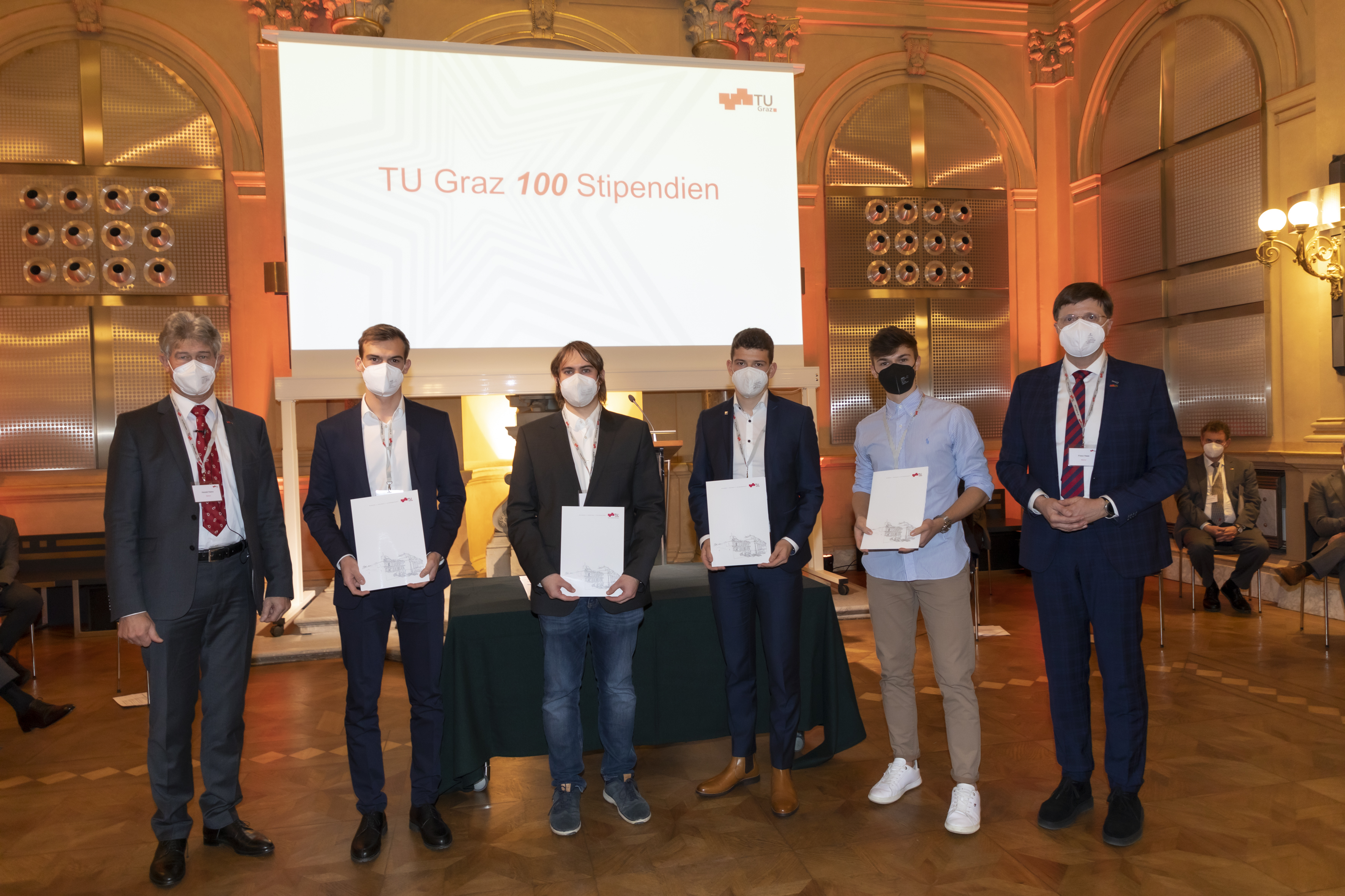 TU Graz, 100 Stipendien